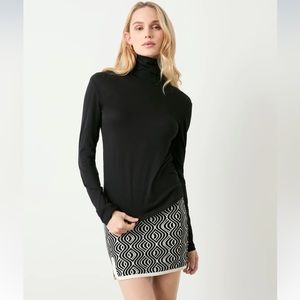 Wesley Tribeca Black Long Sleeve Turtleneck Top 100% Cotton Size Large NWT